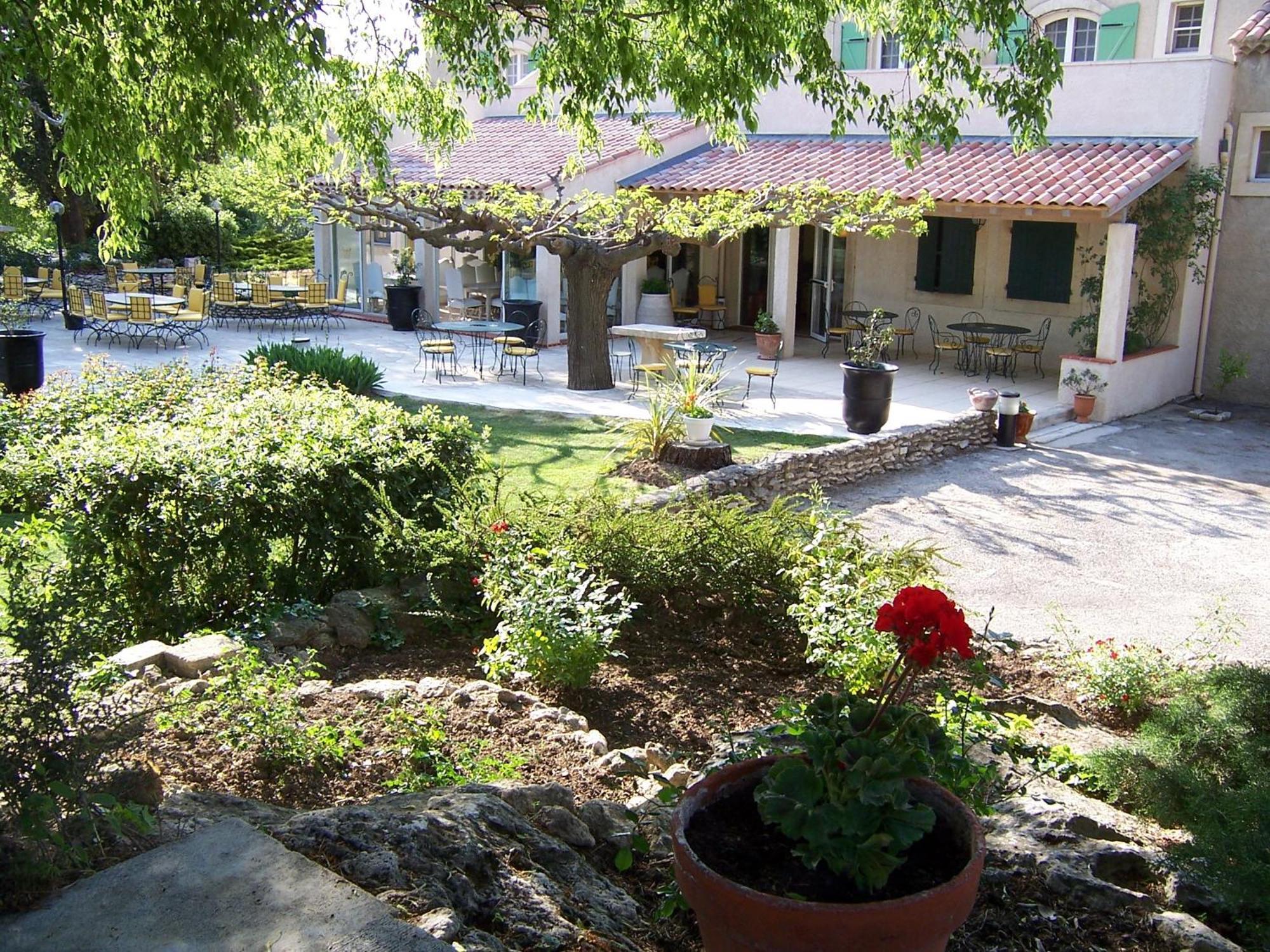 Best Western Le Val Majour Fontvieille Zewnętrze zdjęcie